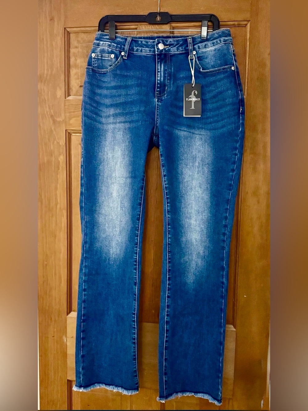 Flamingals ~ NWT ~ Flamingals Wash Raw Hem Mid-Rise Straight Leg Jeans